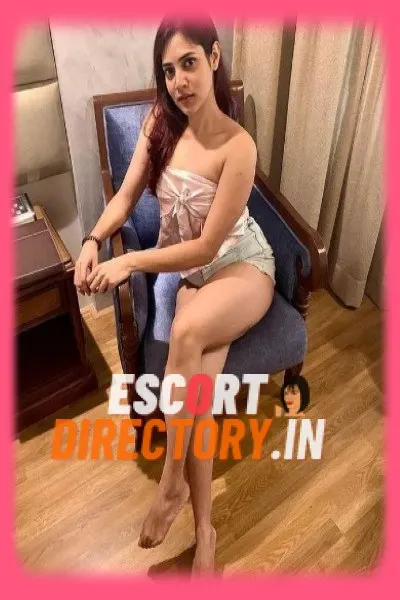 Delhi Escort Aarti in Noida for Weekend Pleasure